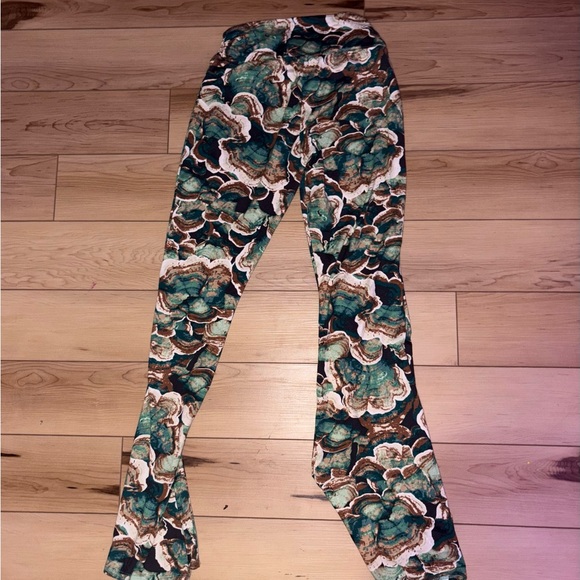 EARTHBOUND Multicolor Patterned Pants - Picture 3 of 3